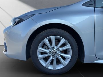 Car image 21