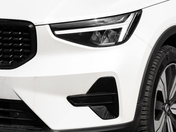 Volvo XC40 T5 Plus 192 kW image number 3