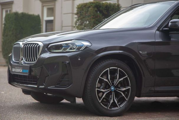 BMW X3 xDrive30e 215 kW image number 9