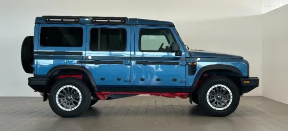 Car image 2