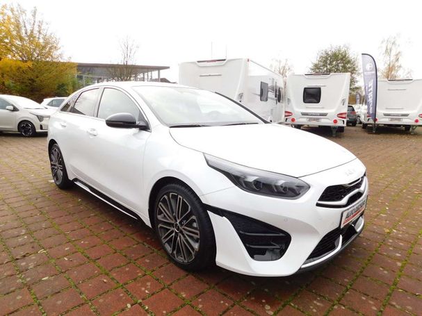 Kia ProCeed 1.5 T-GDI GT Line DCT7 103 kW image number 2