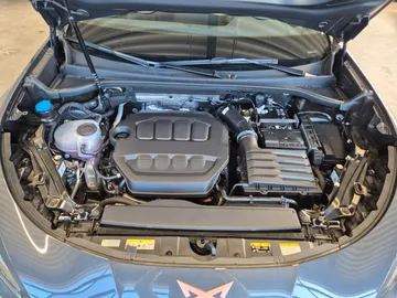Car image 30