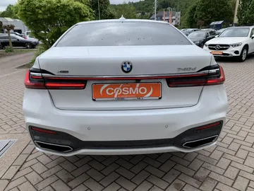 Car image 35