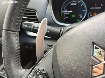 Car image 30