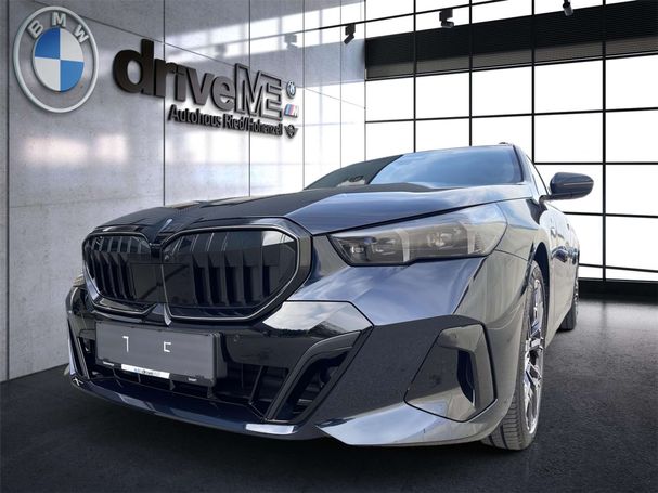 BMW 530i Touring xDrive 140 kW image number 2