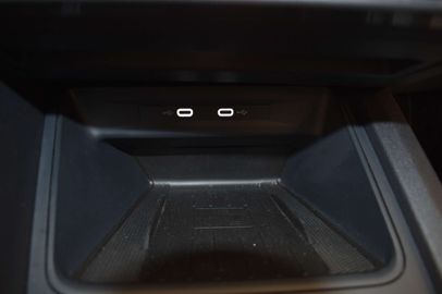 Car image 30