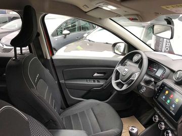 Car image 15