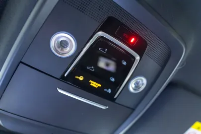 Car image 45