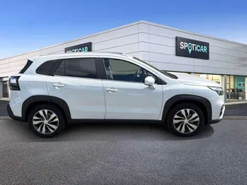Car image 4