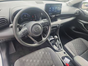 Car image 11