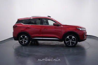 Car image 4