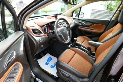 Car image 15