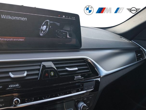 BMW 530d Touring M Sportpaket xDrive 210 kW image number 7