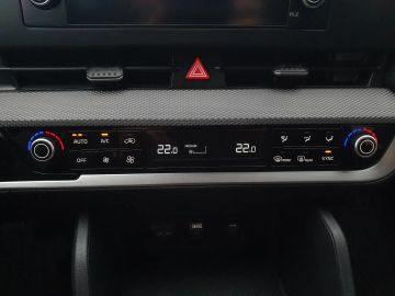 Car image 38