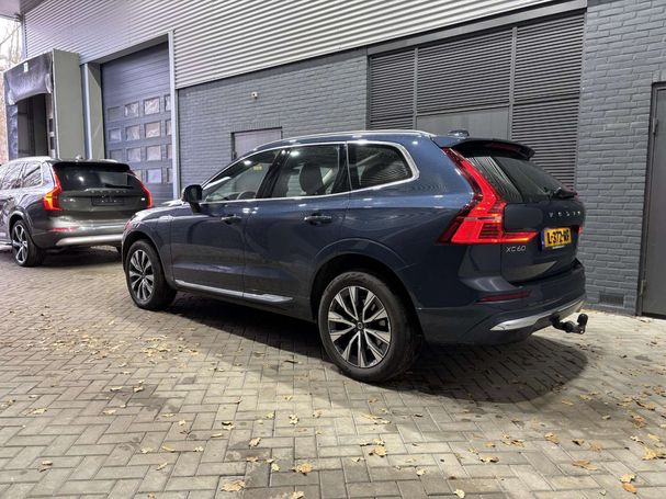 Volvo XC60 T6 Recharge AWD 250 kW image number 4