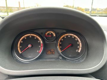 Car image 12