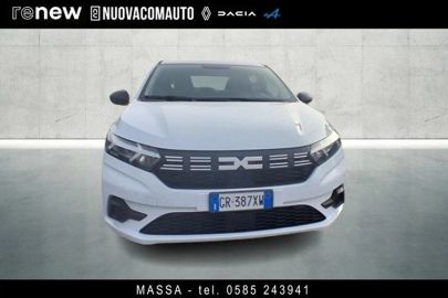 Car image 2