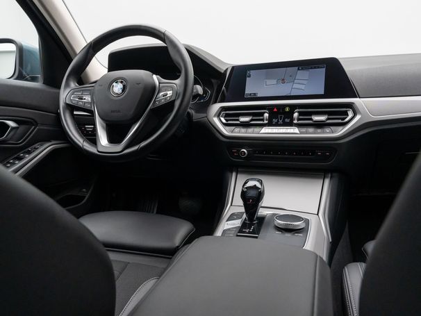 BMW 320d Touring 140 kW image number 43