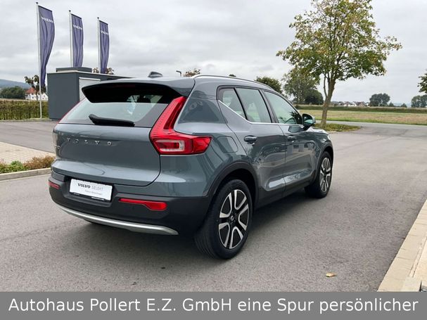 Volvo XC40 Hybrid T4 Inscription Expression 155 kW image number 4