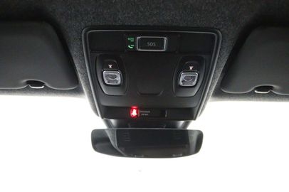 Car image 38