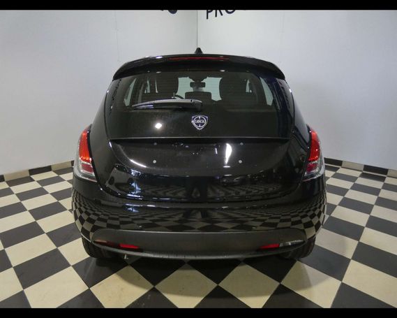 Lancia Ypsilon 51 kW image number 16