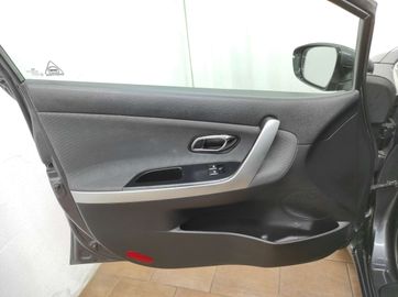 Car image 31