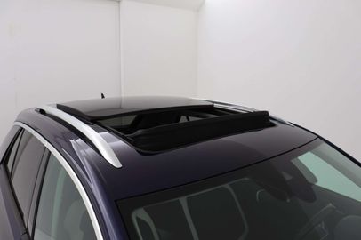 Car image 36