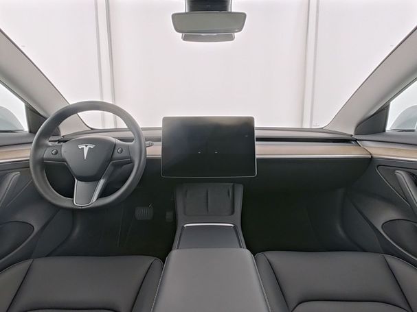 Tesla Model 3 208 kW image number 13