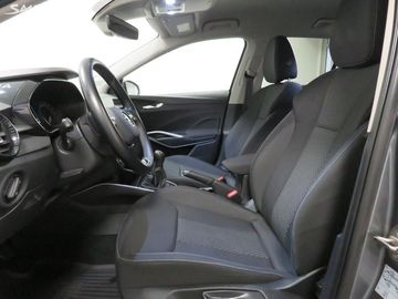 Car image 11