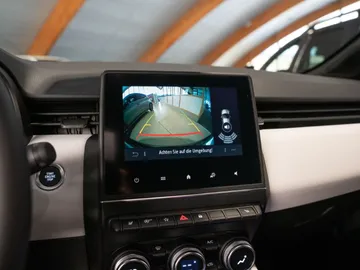 Car image 26
