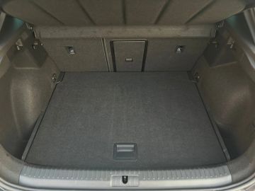 Car image 36