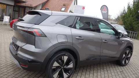 Car image 25