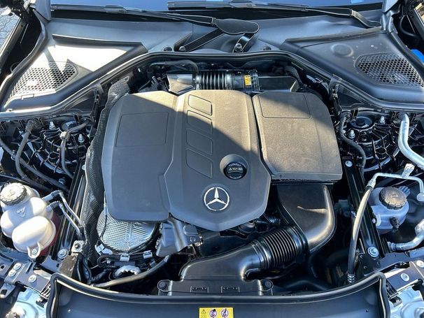 Mercedes-Benz E 220 d T 145 kW image number 16