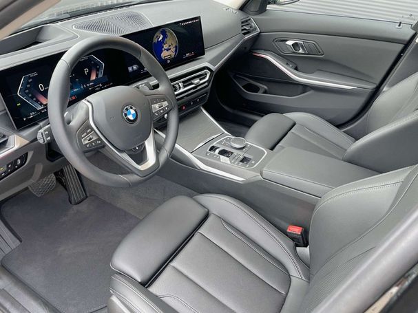 BMW 320i xDrive 135 kW image number 14