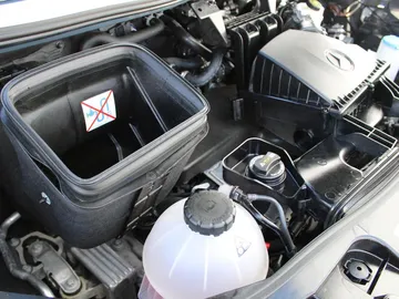 Car image 28