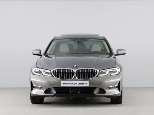 BMW 320i 135 kW image number 6