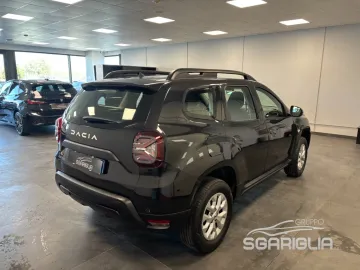 Car image 28