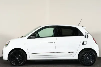 Car image 30