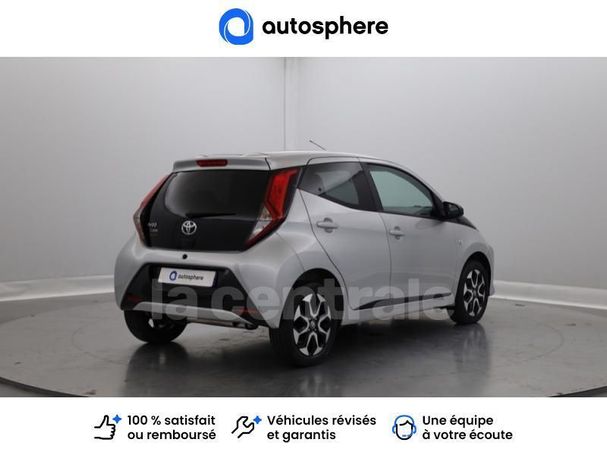 Toyota Aygo X-shift x-clusiv 53 kW image number 3