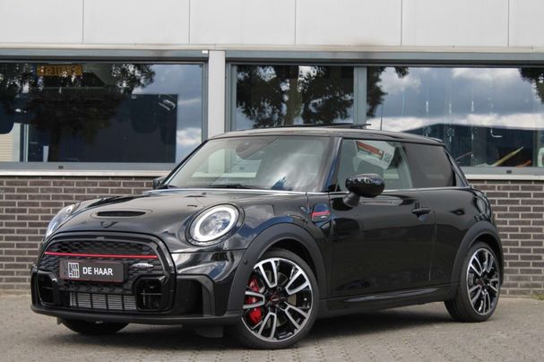 Mini John Cooper Works 170 kW image number 1