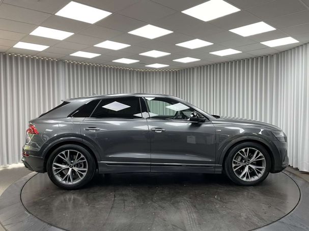 Audi Q8 55 TFSI quattro S-line 250 kW image number 6