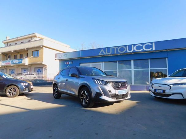 Peugeot 2008 PureTech 130 96 kW image number 2