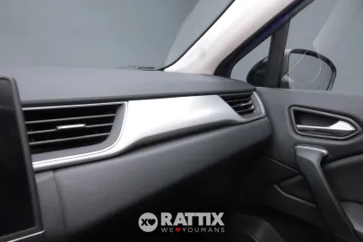 Car image 26
