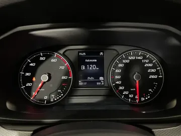 Car image 26