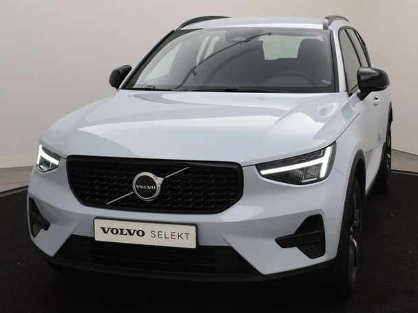 Volvo XC40 B4 Plus Dark 145 kW image number 6