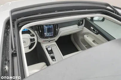 Car image 37