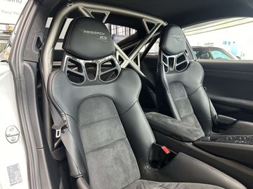 Car image 41