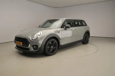 Car image 37