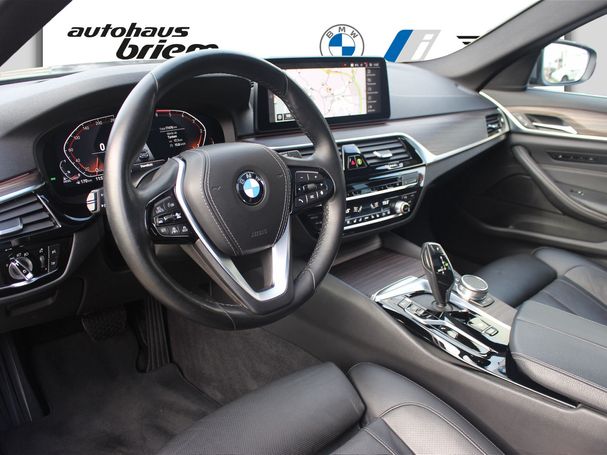 BMW 530d Touring xDrive 210 kW image number 5