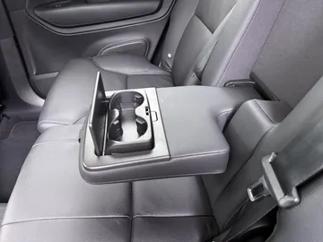 Car image 47